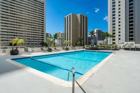 Comfy With Full Kitchen, Dining For 4 & Flexible Sleeping Options Honolulu