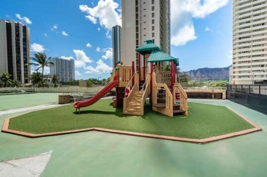 Apartment Comfy With Full Kitchen, Dining For 4 & Flexible Sleeping Options *