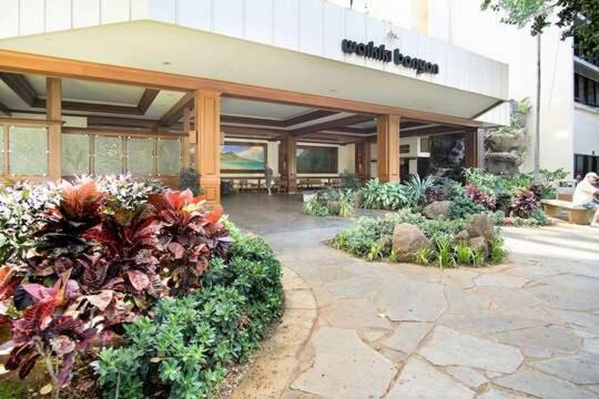 Comfy With Full Kitchen, Dining For 4 & Flexible Sleeping Options Apartment Honolulu